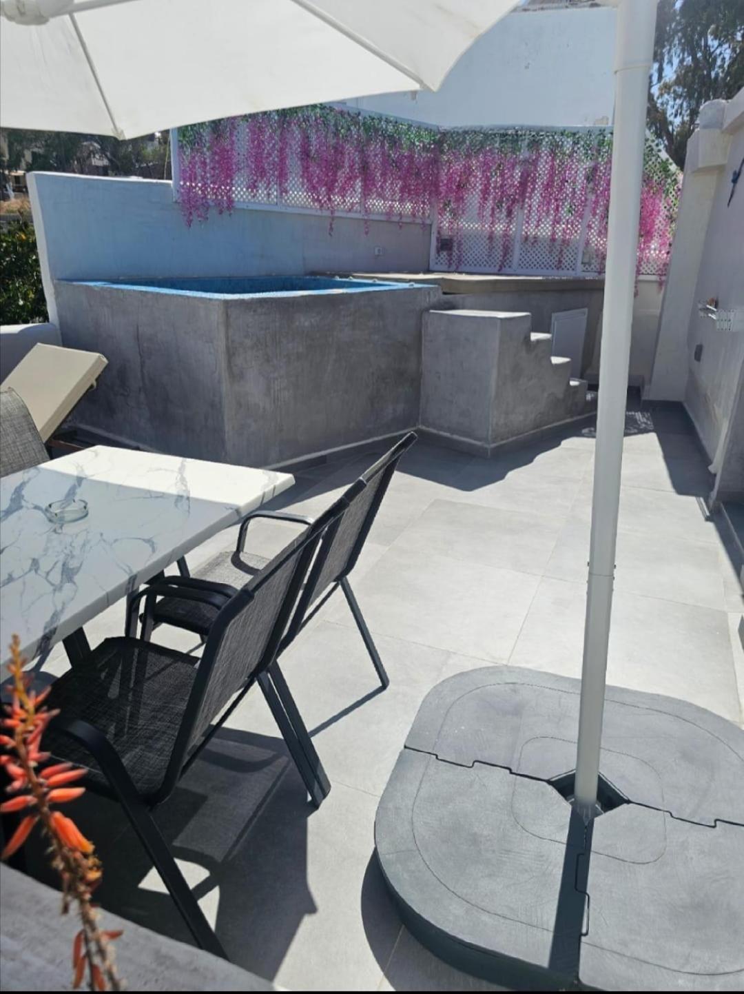 The Muses Of Santorini Private Jacuzzi Suites Vothon Room photo